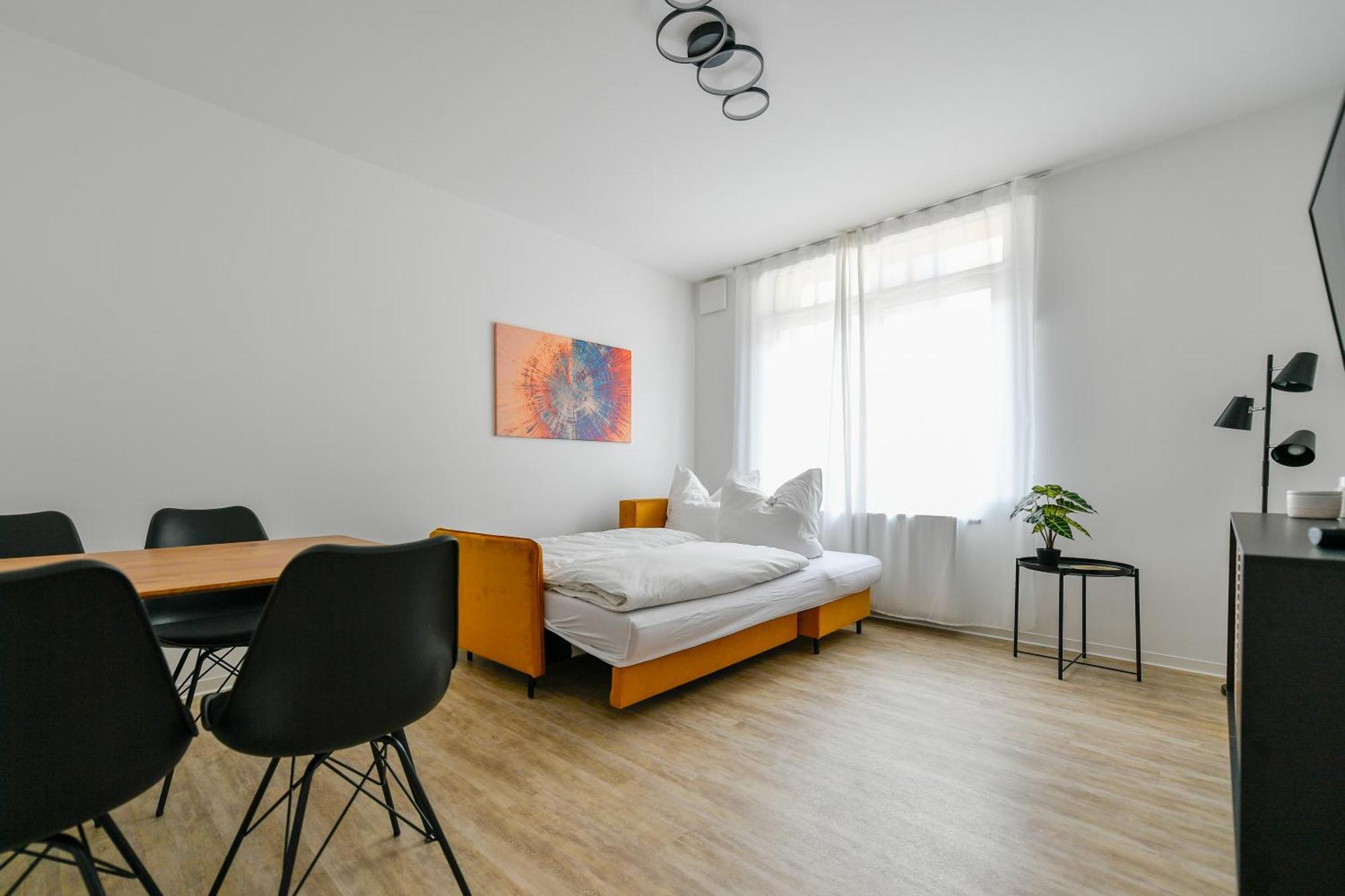 Ferienwohnungen Am Theater - Modern, Zentral Und Ruhig Mit Kueche, Waschtrockner, Netflix, Wlan Und Parkplatz- 2 Zimmer, 52 Qm 科特布斯 客房 照片